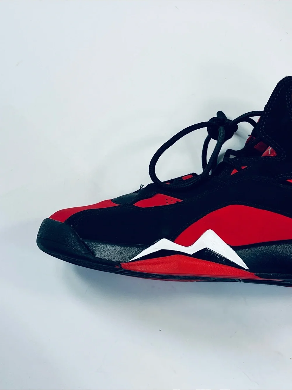 Nike Air Jordan Boys True Flight High TopSneakers #CU4934-001 Black Red Boys:7Y